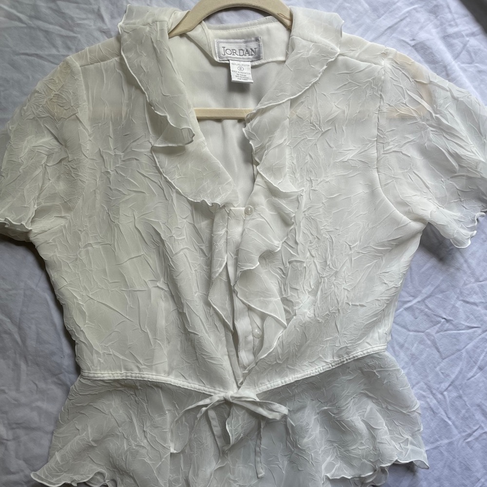 Gorgeous tie front vintage blouse